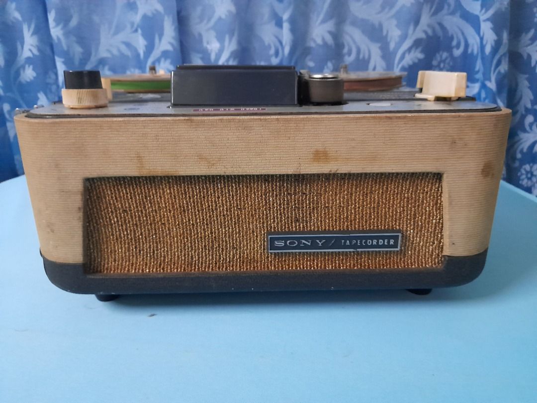 5239. Antique Sony Tape Recorder (Repair own), Hobbies & Toys