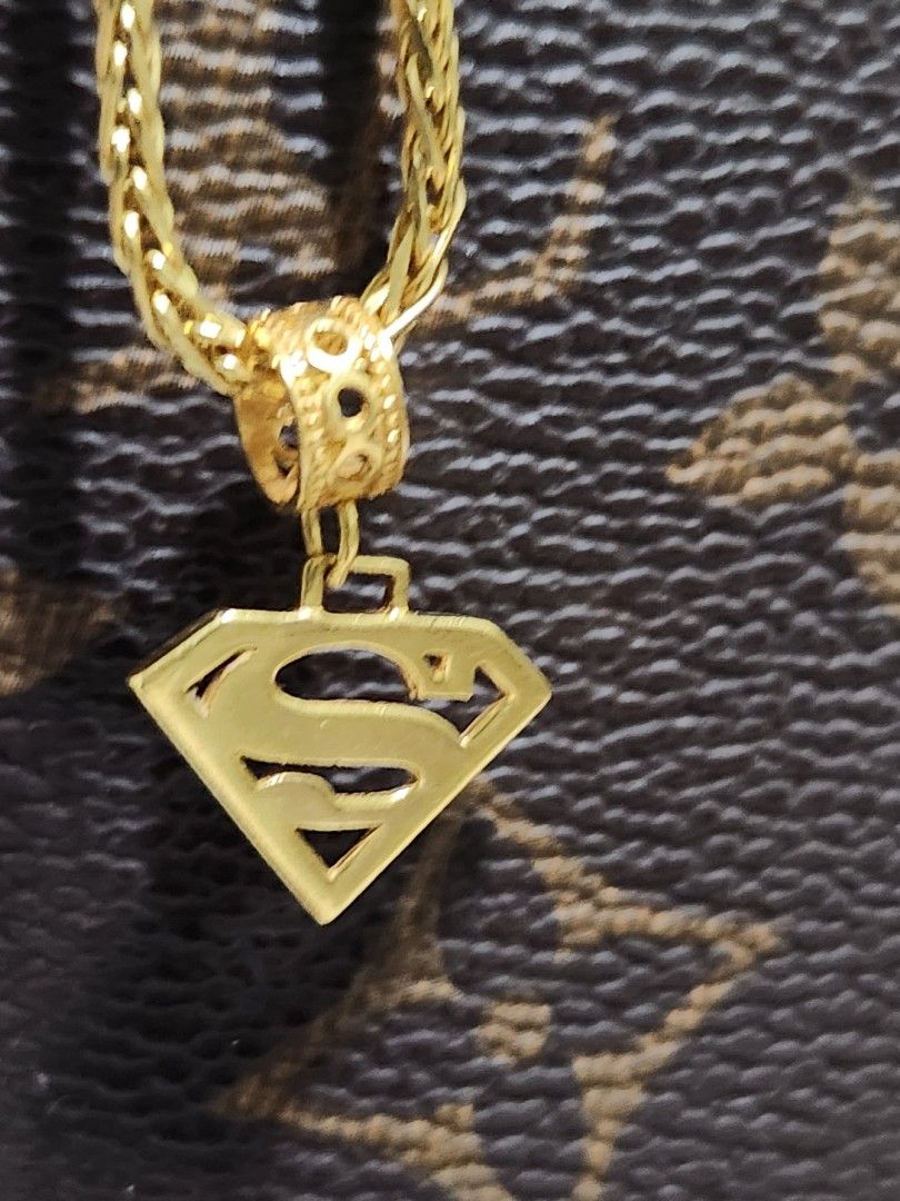 Superman charm pendant online