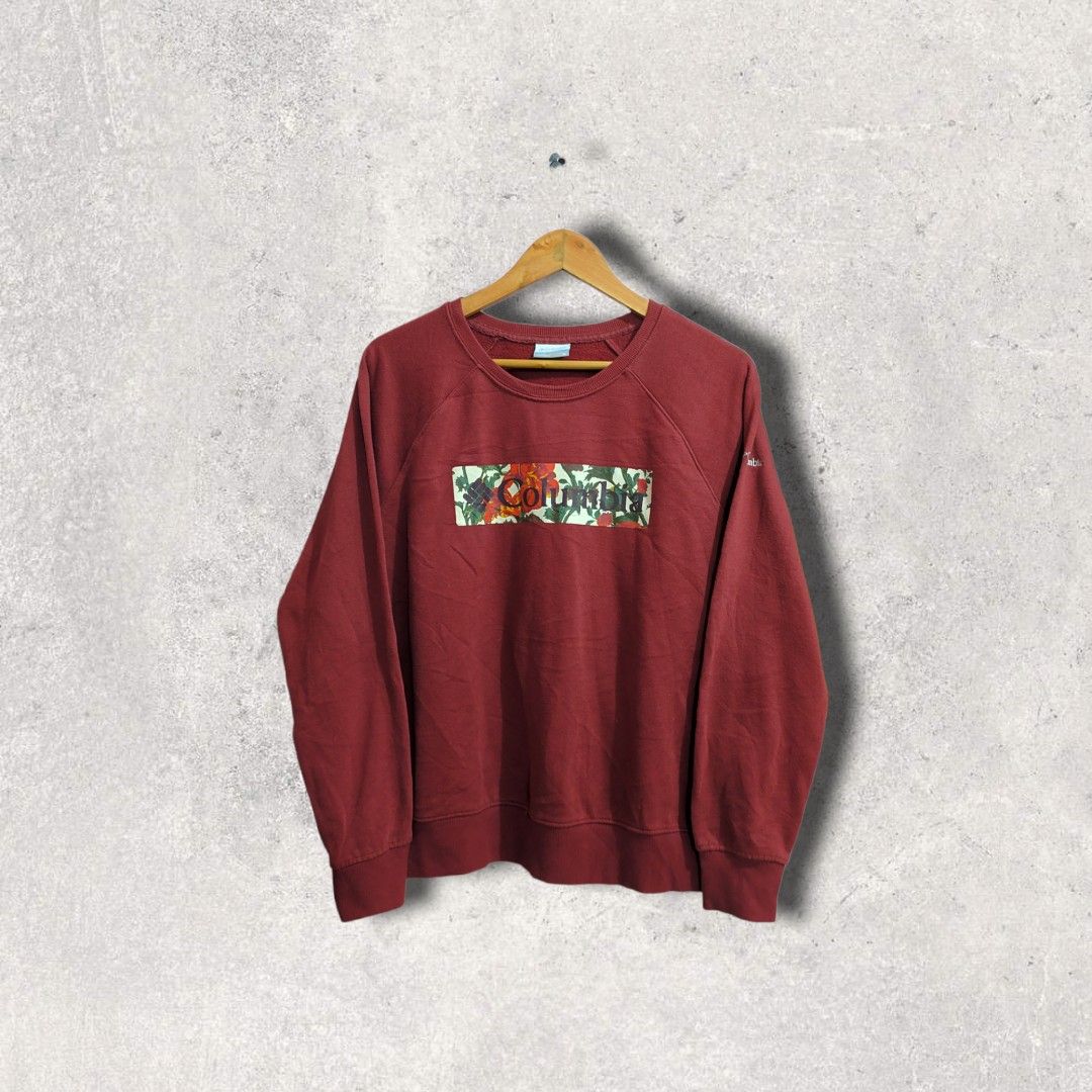 ‼️ Columbia Sweater (Category: Coats, Jackets and Outerwear) located in Taguig. Submitted by dropthatstuffph (Listing ID 1246098827, Image 1). Description: Columbia Sweater for women Size: Medium.