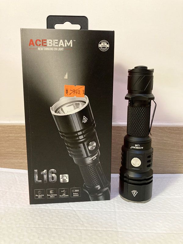 Acebeam l16 top