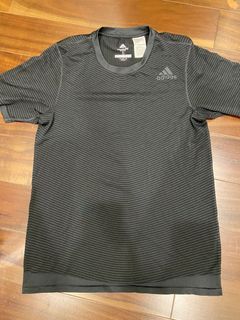 adidas 男生上衣（S號）
