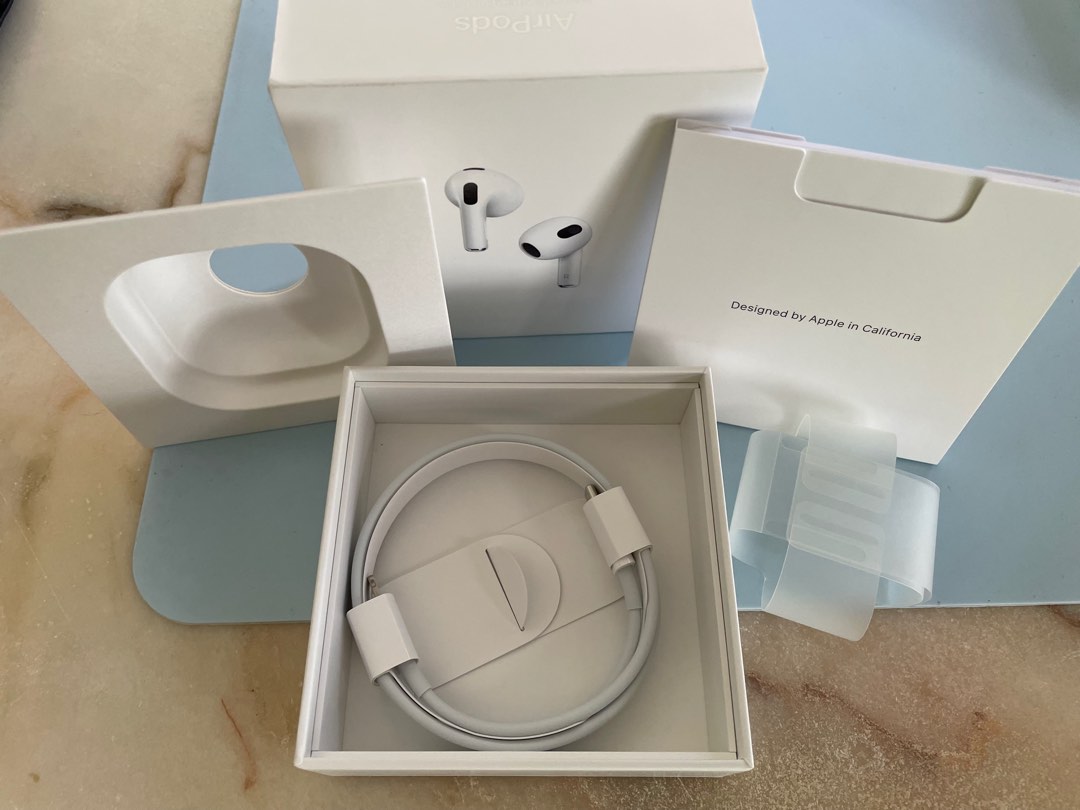 Apple Airpods 3 charging cable, Computers & Tech, Parts & Accessories