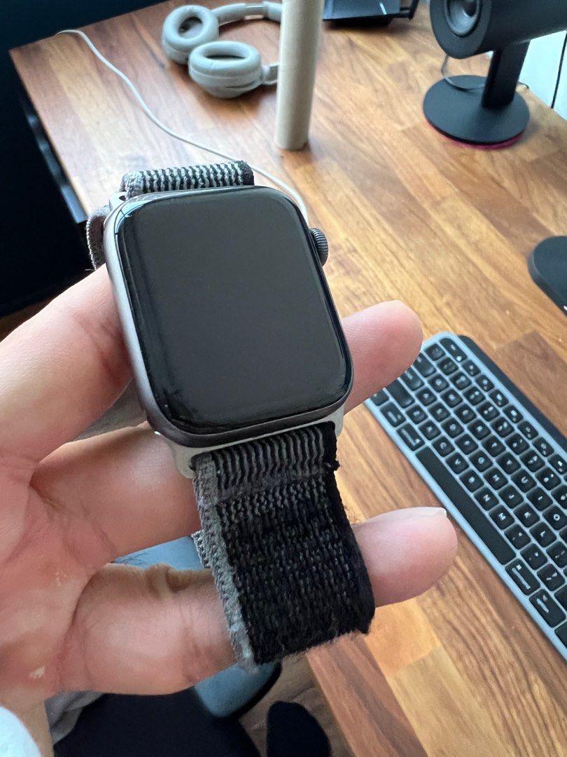 Apple Watch Series 4 44mm Mobile Phones Gadgets Wearables