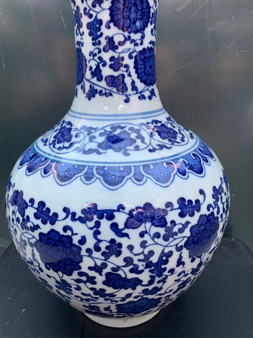 Asian Ceramics : 青花瓶*