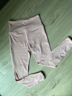 （分類：）位於 。 由 seller_moon_ 提交（商品編號 1246062916，圖片 1）。簡介： 。