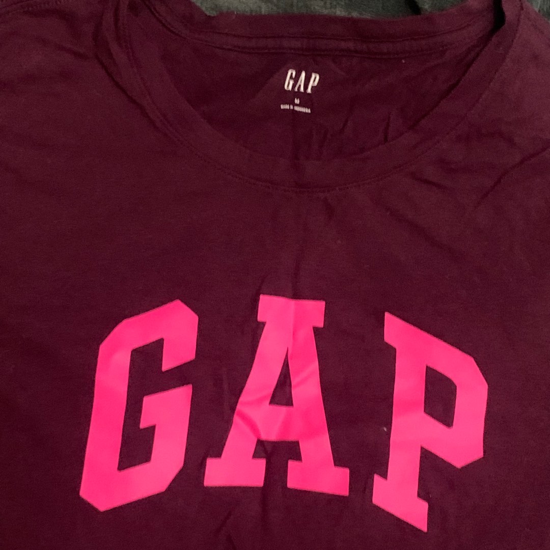 Authentic GAP Tshirt on Carousell