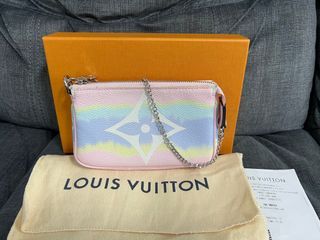 Pre-owned Louis Vuitton Mini Pochette Accessories Lv Escale Pastel