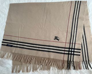 Authentic Preloved Burberry London Pure Wool Shawl