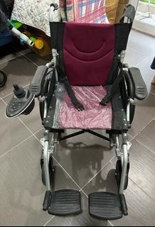 Automatic high-spec power wheelchair