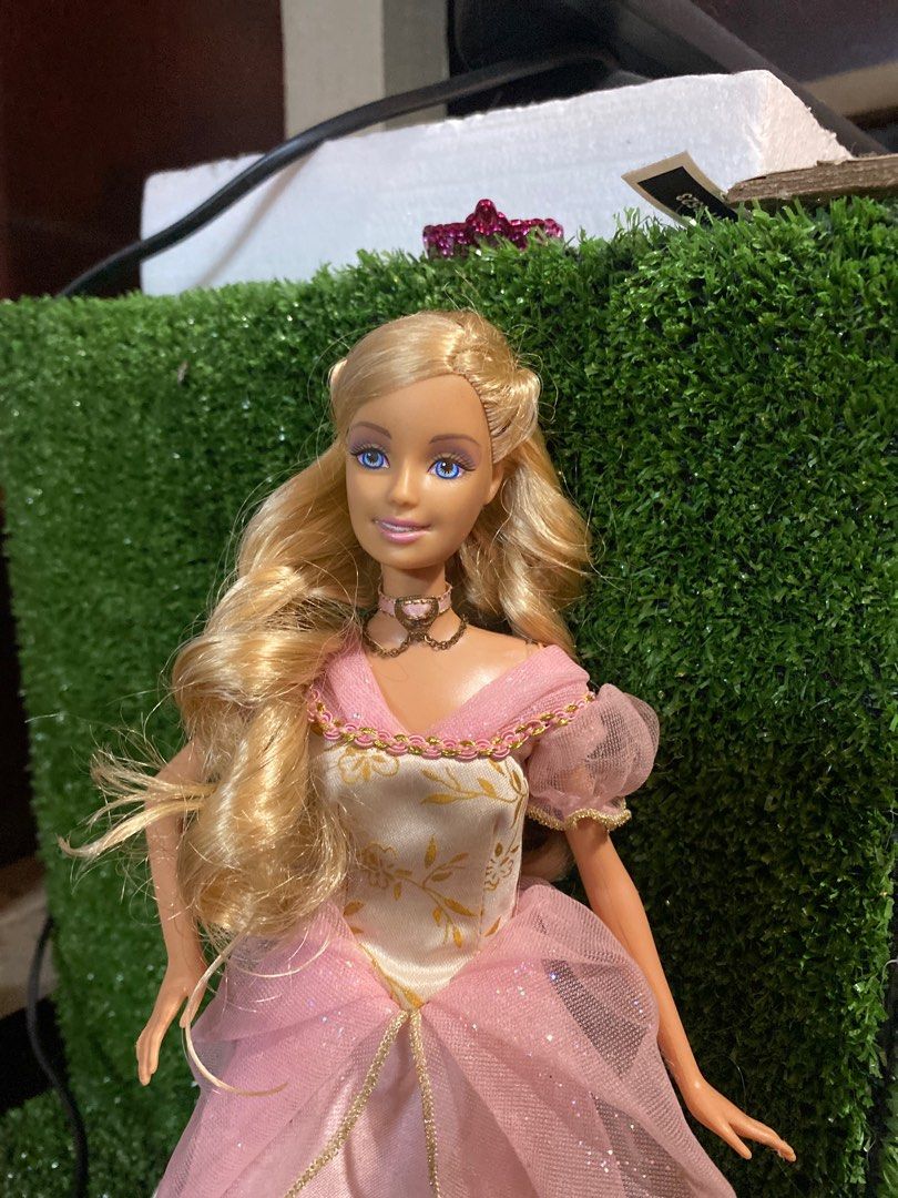 Princess and the best sale pauper singing dolls