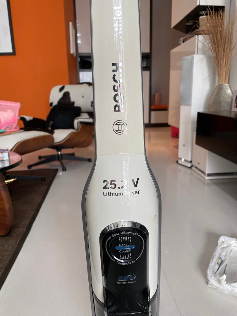 Bosch Athlet Vacuum Cleaner with Defect Batterie, TV & Home Appliances