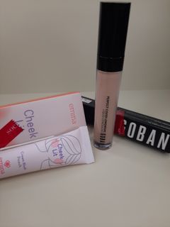 Bundling Cream Blush Emina & Full Cover Concealer Goban