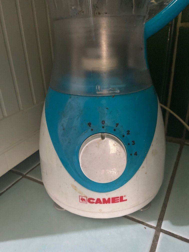 Camel Blender (Category: Juicers, Blenders & Grinders) located in Pasig City. Submitted by mc202 (Listing ID 1246009306, Image 2). Description: No issue Rfs: moving out.
