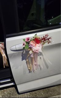 Wedding car deco flowers