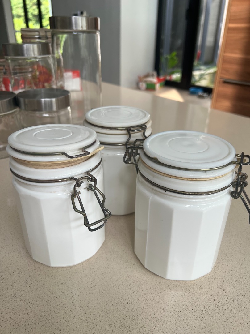 Ceramic canisters with rubber seal (2 new seals), Furniture & Home