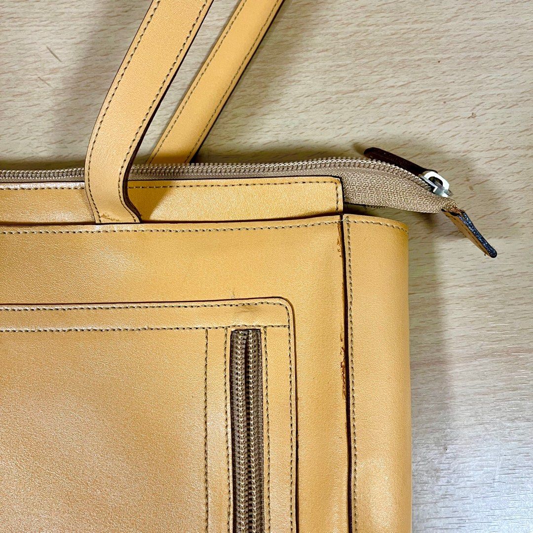 CERRUTI 1881 shoulder bag 手袋, 名牌, 手袋及銀包- Carousell