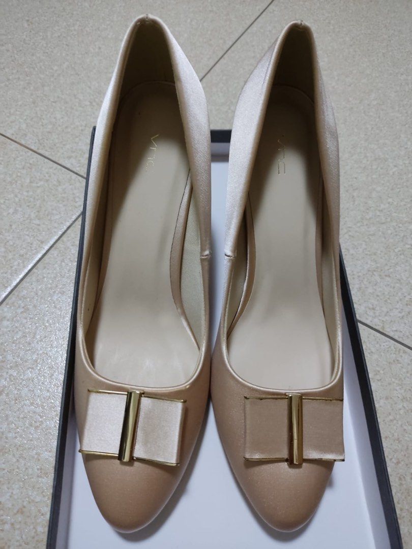 champagne pumps shoes