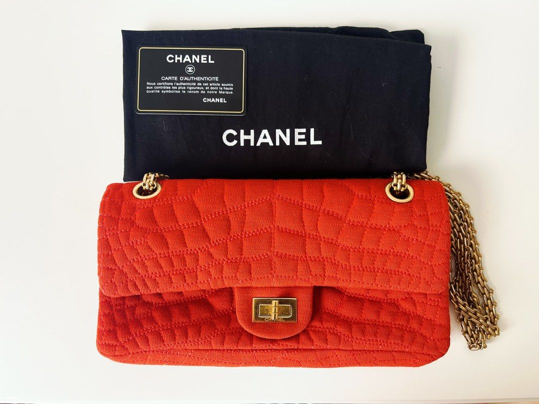 Chanel discount 2.55 crossbody