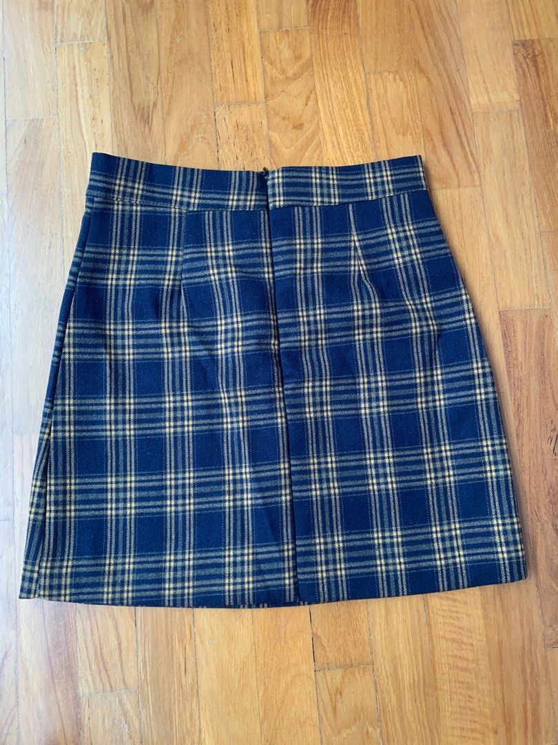 Checkered Skirt, Women's Fashion, Bottoms, Skirts on Carousell