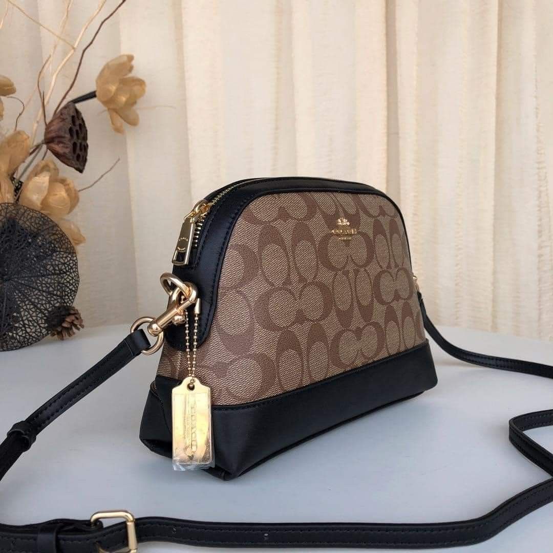 New 💯 Authentic Leather Alma Coach Bag/Sling