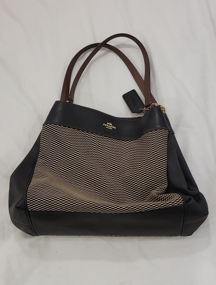 Coach lexy shoulder cheap bag with quilting
