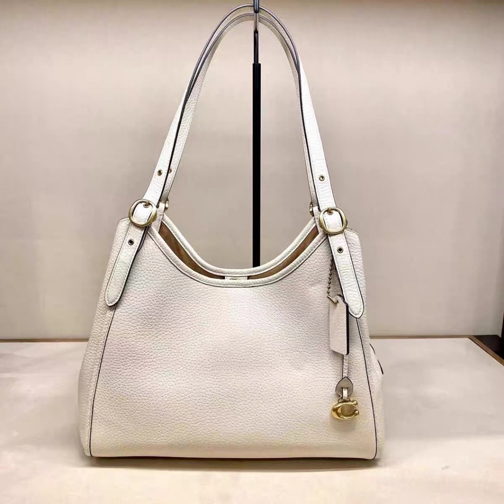 Coach Women’s Shoulder Bag, Women's Fashion, Bags & Wallets, Shoulder