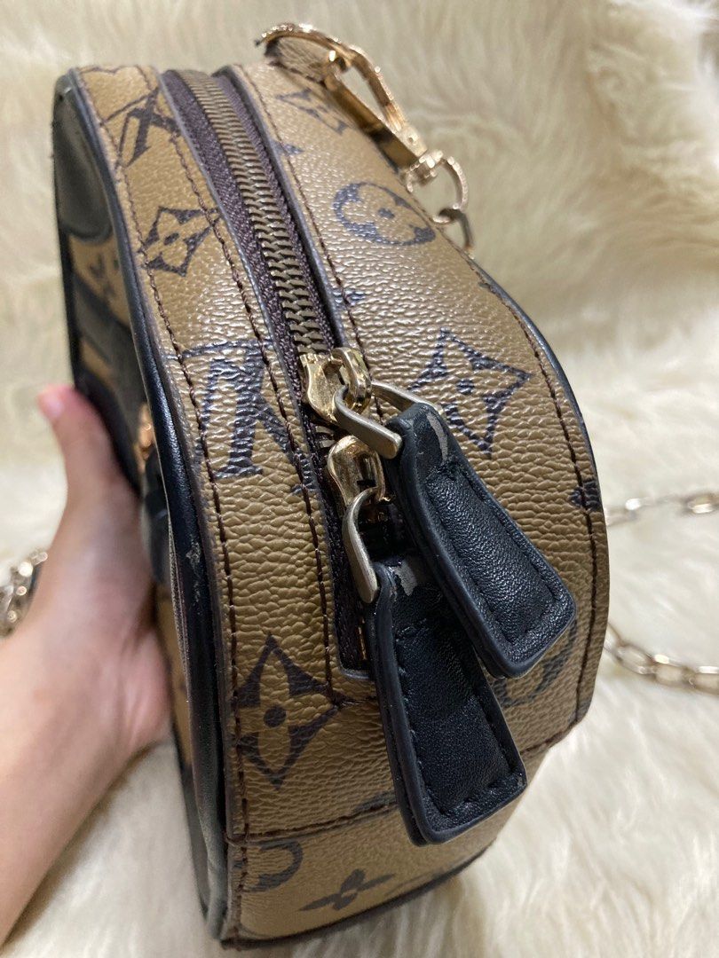 Coded lv bag (Category: Luxury Bags & Wallets) located in Caloocan City. Submitted by unicakczxc (Listing ID 1246068128, Image 3). Description: Pwede mo iparestore nasa pic yung issue .