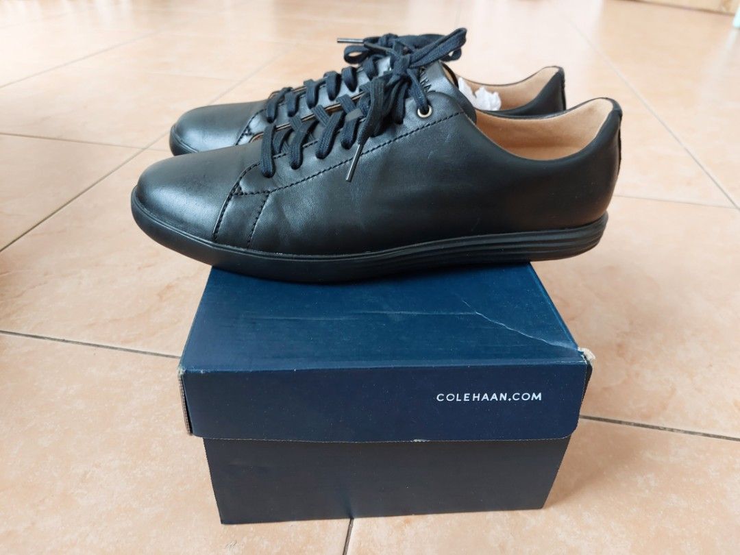 Cole haan somerset mall top