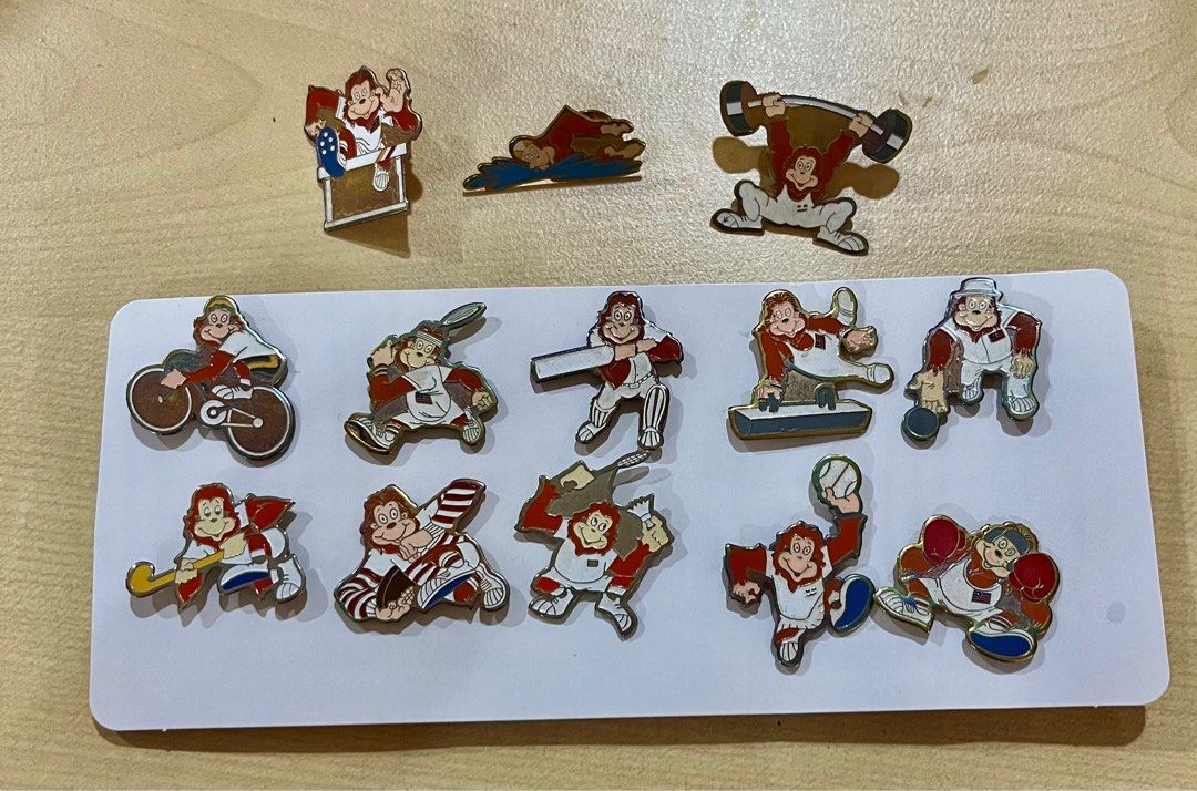 Commonwealth Wira Mascot Pins 1998, Hobbies & Toys, Collectibles ...