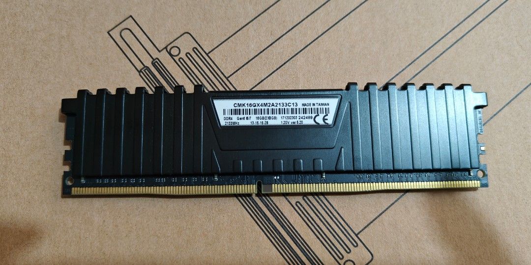 Cmk16gx4m2a2133c13 shop