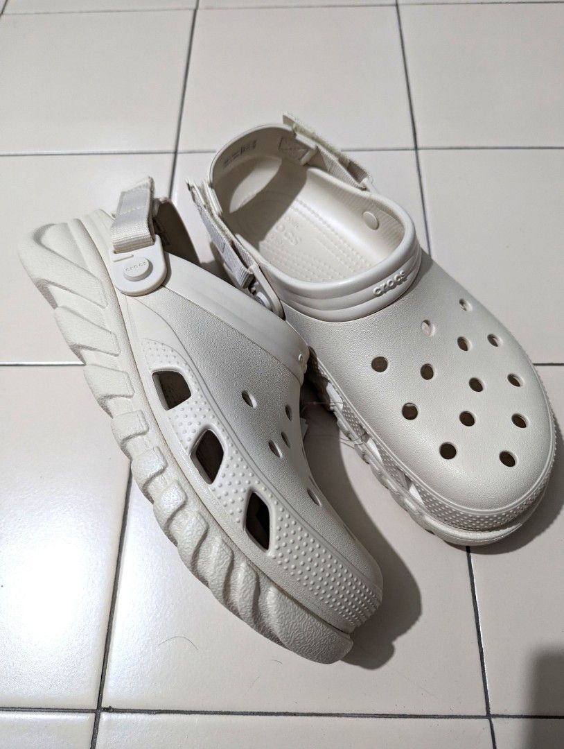 Crocs Duet Max II Clogs, Men's Fashion, Footwear, Casual shoes on Carousell