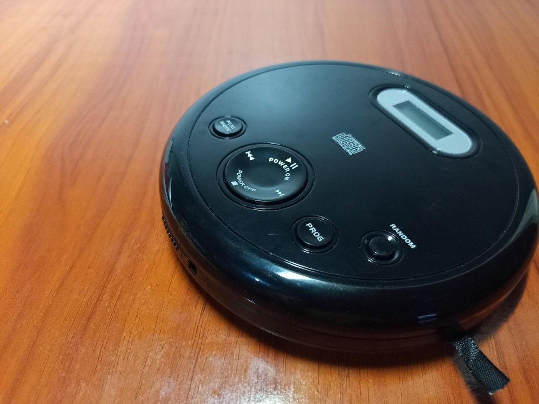 Currys Essentials Vintage Discman CD Player UK SURPLUS, Audio, Portable