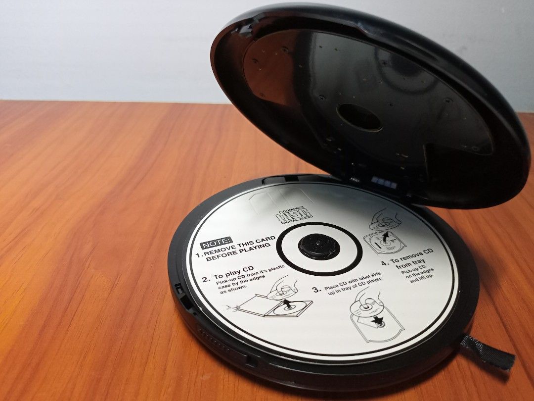 Currys Essentials Vintage Discman CD Player UK SURPLUS, Audio, Portable