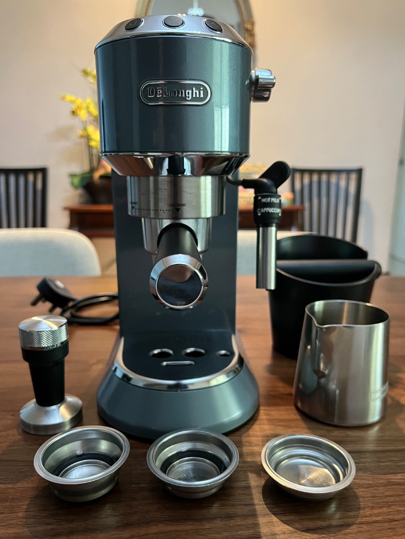 Delonghi Dedica EC785 The Barista Pack, TV & Home Appliances, Kitchen