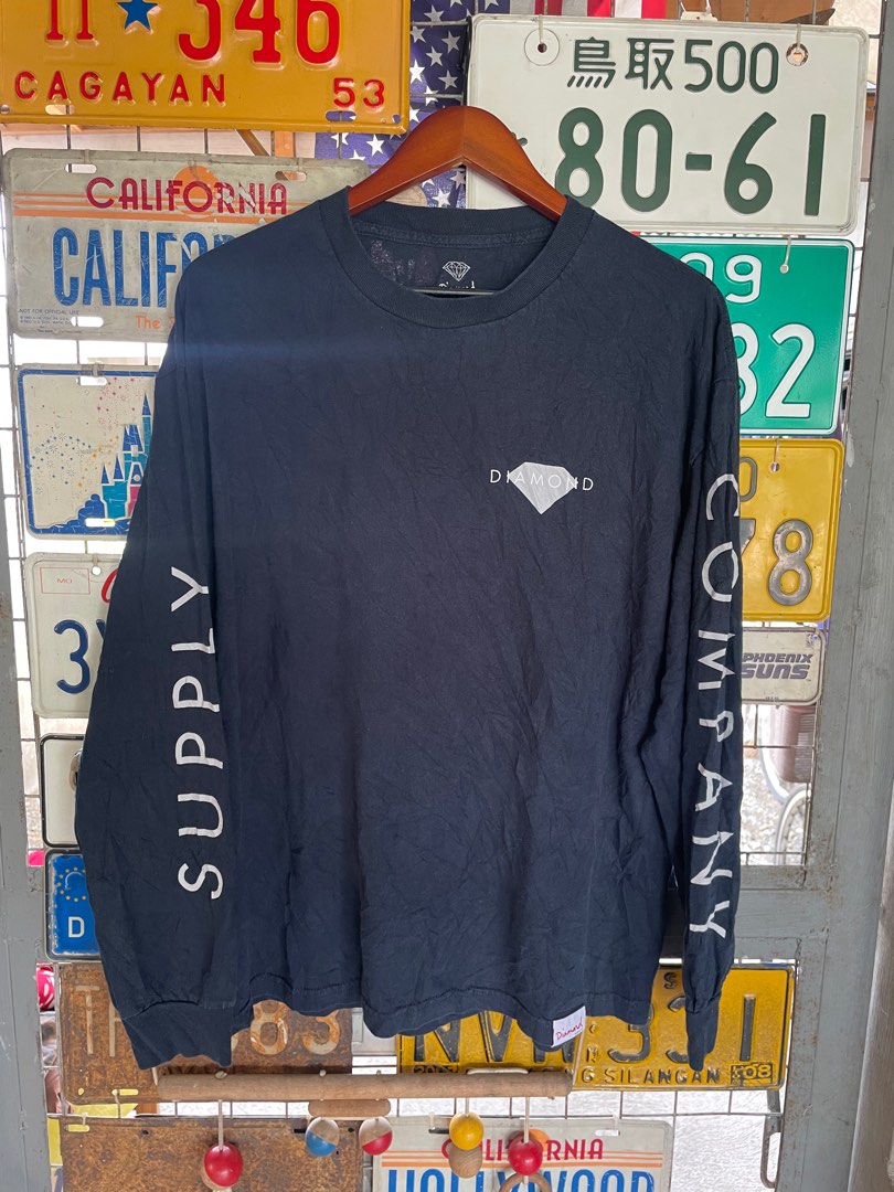 Diamond clothing on Carousell