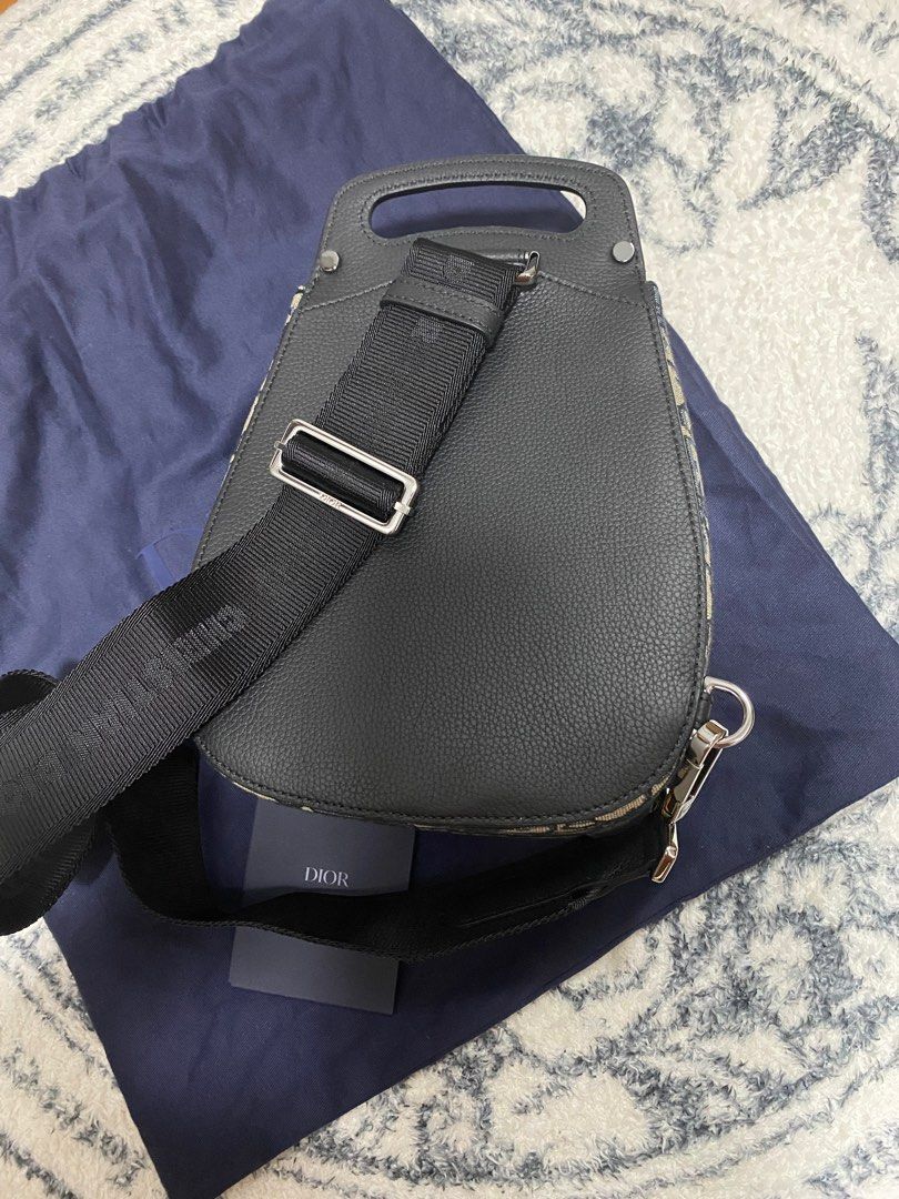 Dior Gallop Sling Bag - What do I carry in it on a daily basis? 