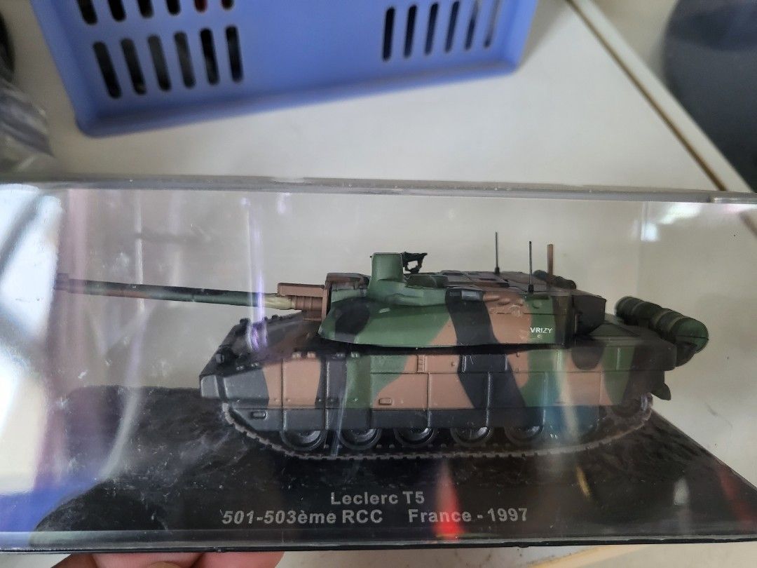 Display Tanks Display Tanks, Hobbies & Toys, Memorabilia & Collectibles, Vintage ...