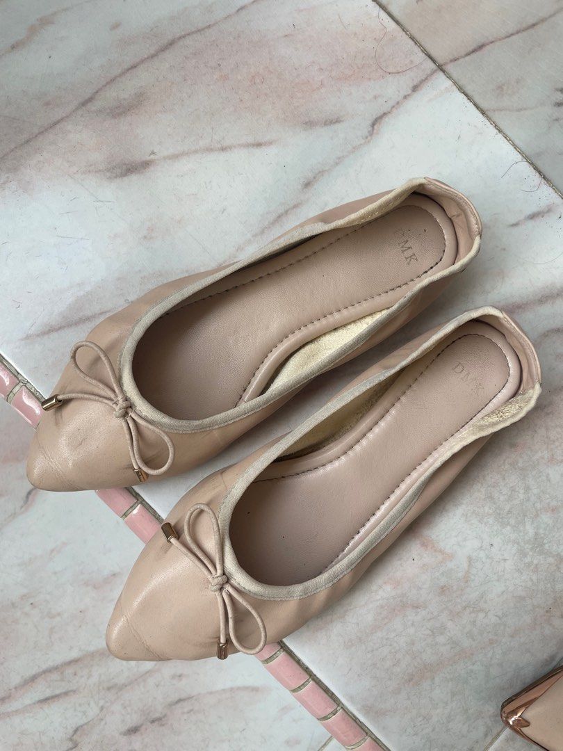 DMK nude flats, Women's Fashion, Footwear, Flats on Carousell