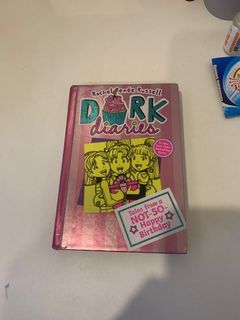 Dork diaries ( volume 13)