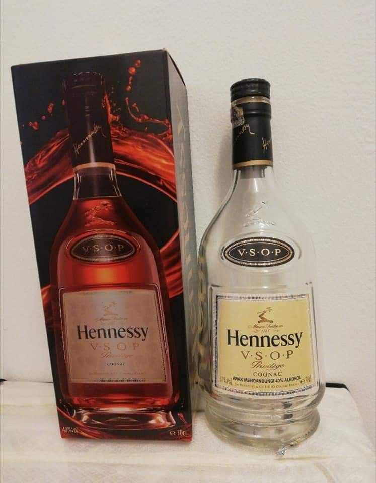 Empty bottle Hennessy VSOP, Food & Drinks, Other Food & Drinks on Carousell