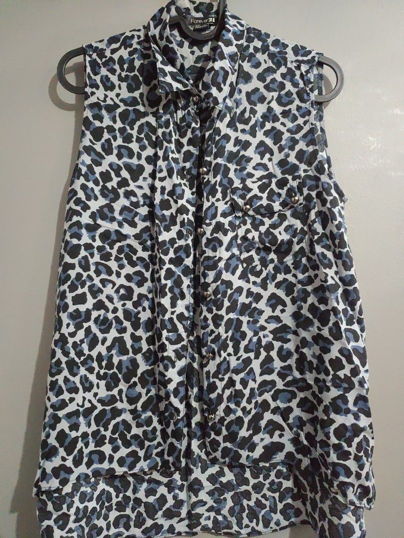 Forever 21 Blue Leopard Print Blouse Women s Fashion Tops