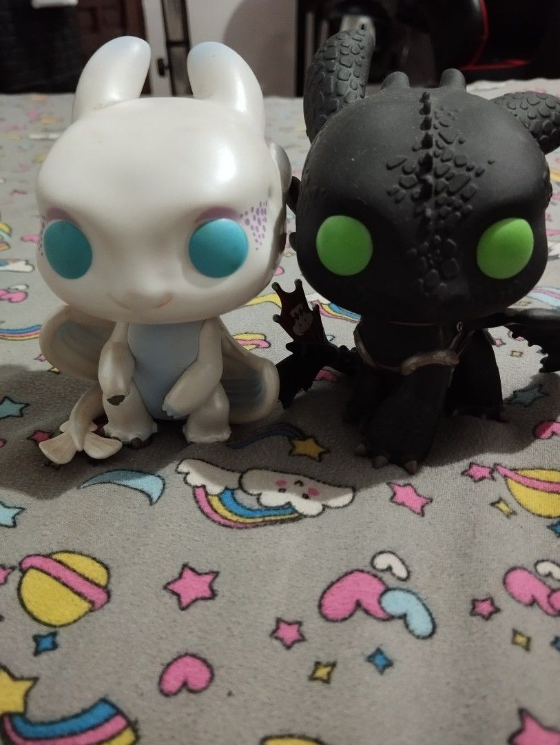 Funko pop toothless and light fury on Carousell