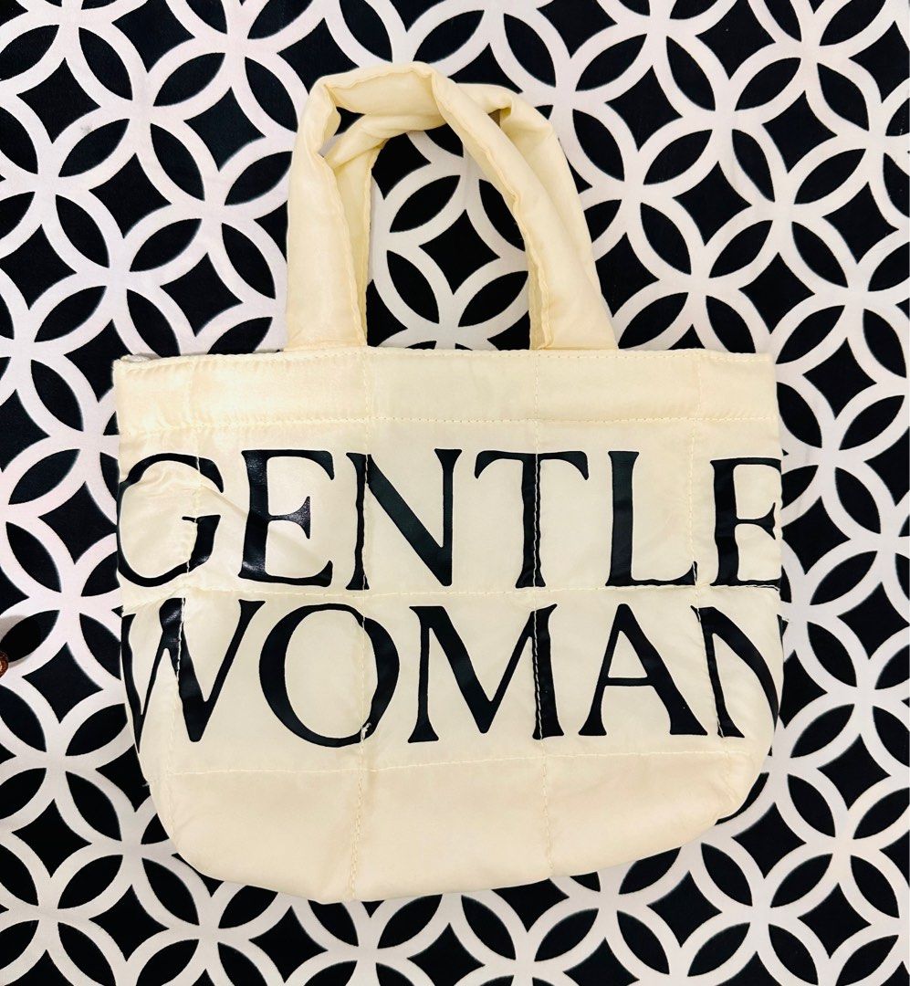Gentle Woman Puffer bag (Category: Purses & Pouches) located in Marikina City. Submitted by yogabber (Listing ID 1246037241, Image 1). Description: Mini puffer bag, used once..