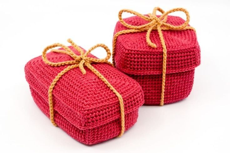 Gift Box Crochet (Category: Gift Baskets & Hampers) located in Mandaue City. Submitted by pearldragon14 (Listing ID 1246119023, Image 2). Description: Crochet gift boxes (set of 3) S, M, L.
