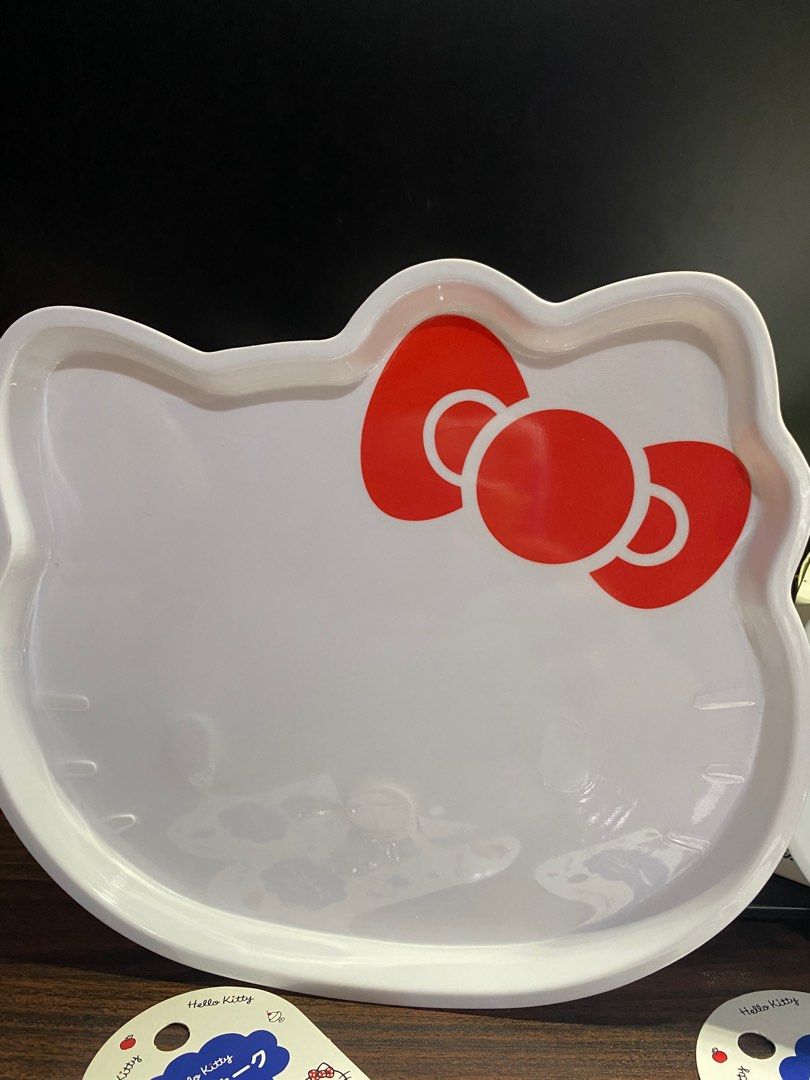 HELLO KITTY PLATE (Category: Weaning & Toddler Feeding) located in Manila. Submitted by angellove0701_leumas (Listing ID 1246181056, Image 1). Description: wysiwyg .