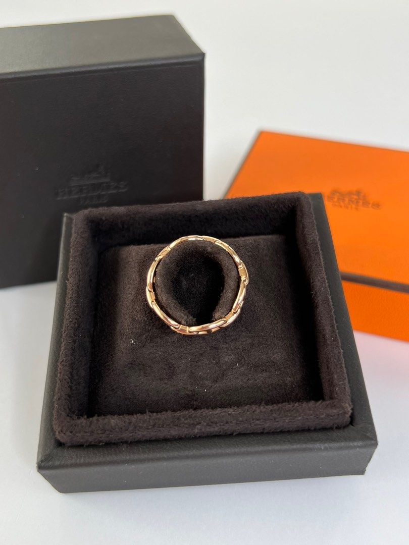 Hermes Ring (Category: Luxury Accessories) located in Las Pinas. Submitted by bagsandeverything_02 (Listing ID 1246132994, Image 2). Description: Authentic 100%, real gold Comes complete Size 60, 18k gold.