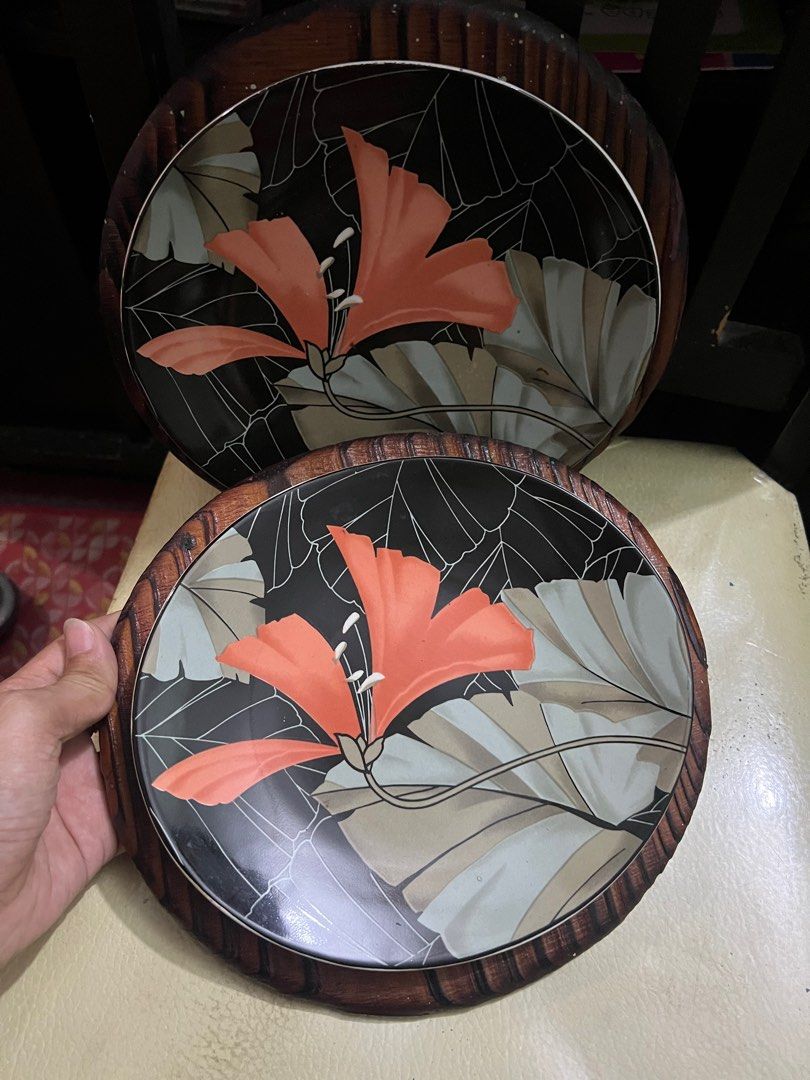 hiasan dinding porcelain kombinasi kayu / tempelan dinding vintage