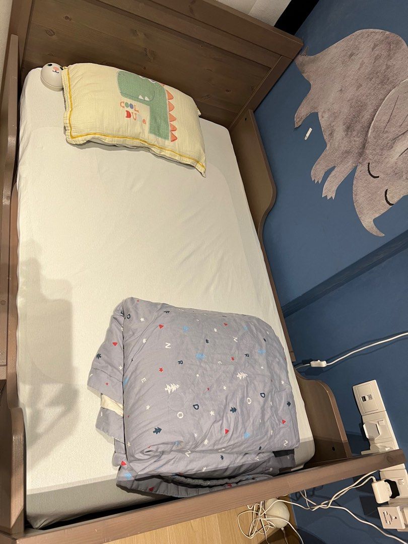 IKEA Sundvik extendable bed frame + extendable mattress, Babies & Kids