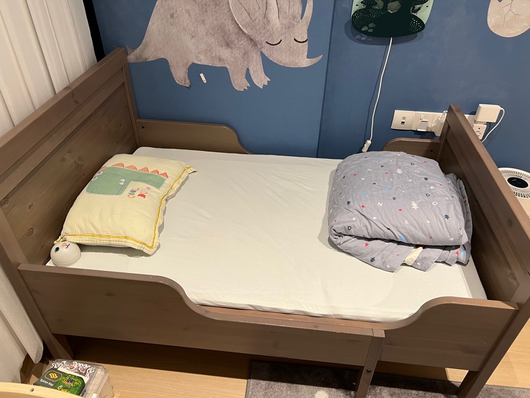 IKEA Sundvik extendable bed frame + extendable mattress, Babies & Kids