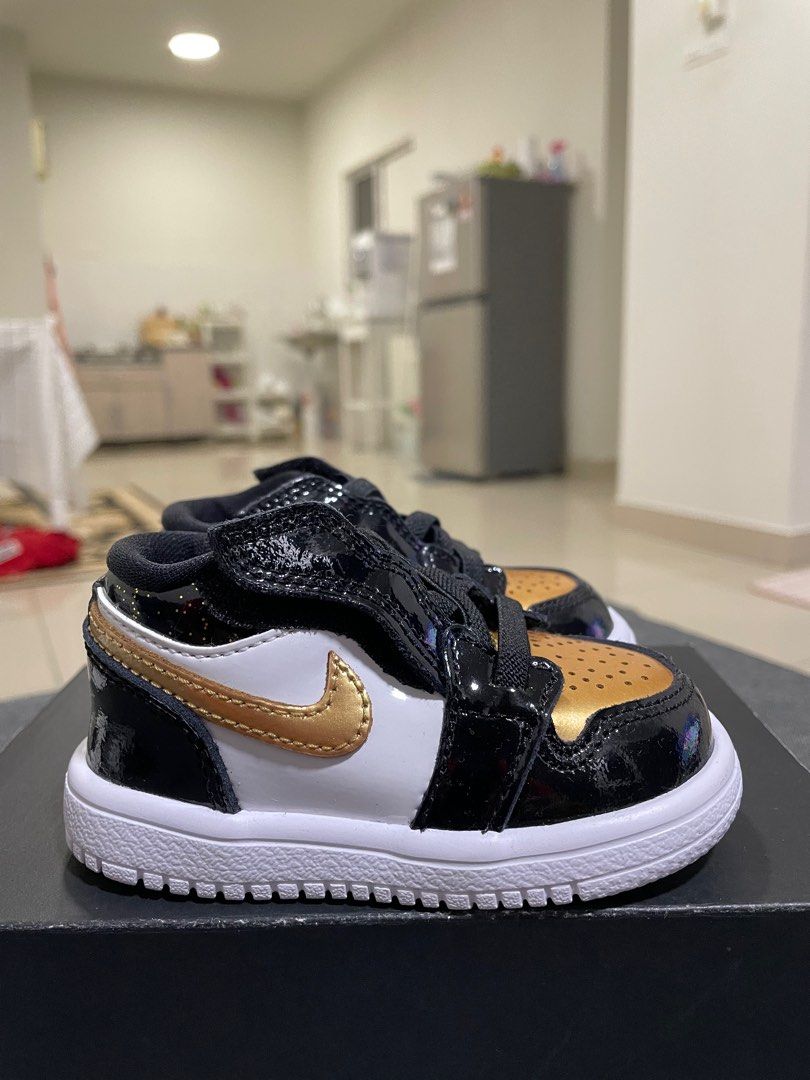 Aj1 baby store